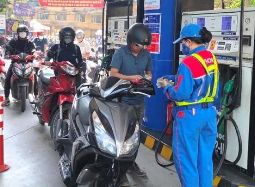 Các mặt hàng xăng tăng giá từ chiều ngày 23/5/2024.