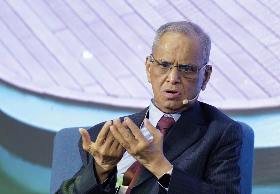 The Infosys founder said he respects the courage, hard work, and discipline of many generations of Vietnamese, and “many countries around the world need to learn from the creativity of Vietnamese people.”