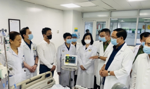 Tập trung điều trị tốt nhất cho các nạn nhân vụ cháy nhà trọ ở Hà Nội