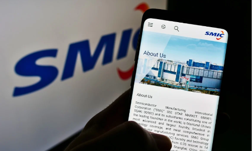 Bất chấp bị Mỹ trừng phạt, doanh nghiệp Trung Quốc vẫn thành nhà sản xuất chip lớn thứ 3 thế giới