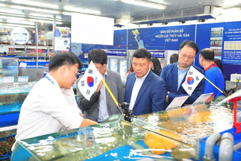 Korean seafood festival opens in HCM City