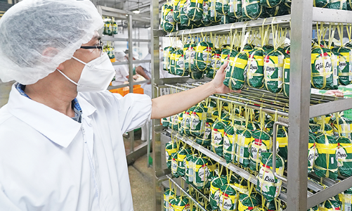 Nỗ lực kìm giá tiêu dùng vì sức mua còn thấp