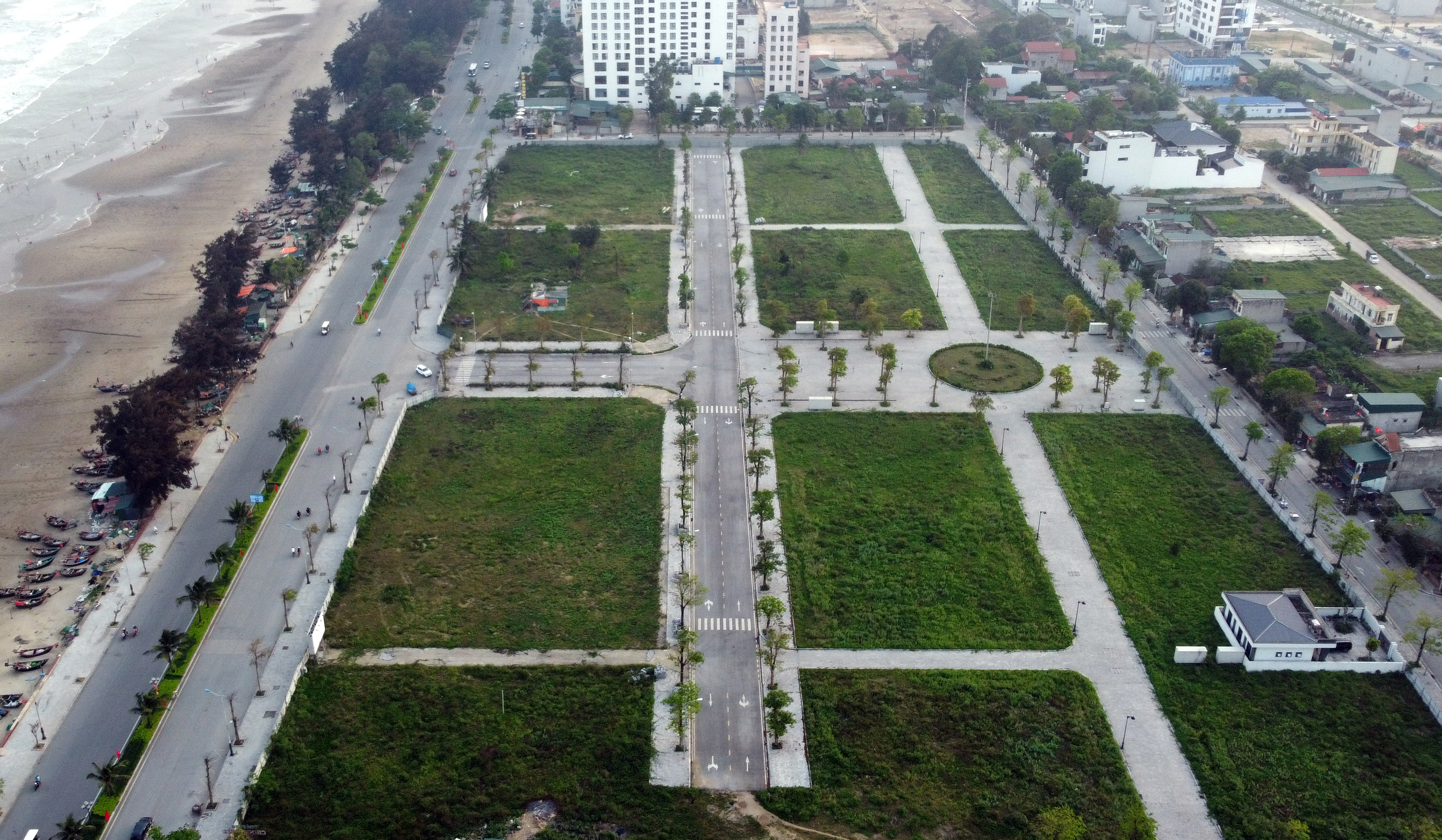 Toàn bộ khu 