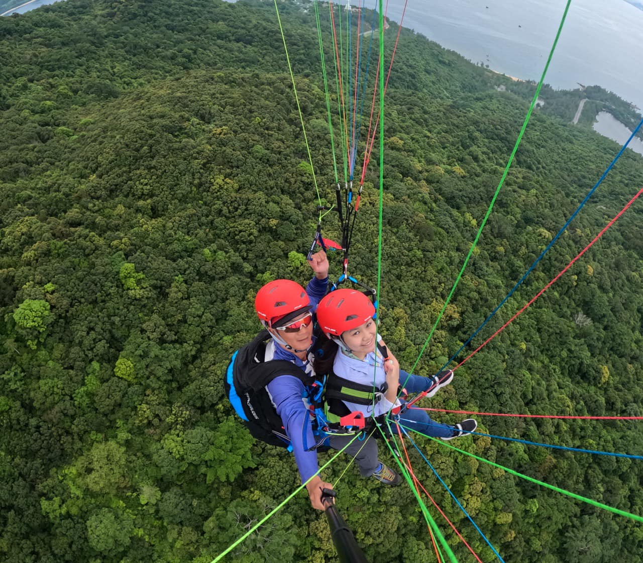 Hoạt động kinh doanh dịch vụ dù lượn không động cơ tại bán đảo Sơn Trà được UBND thành phố Đà Nẵng đồng ý chủ trương cho thí điểm từ tháng 6/2023.
