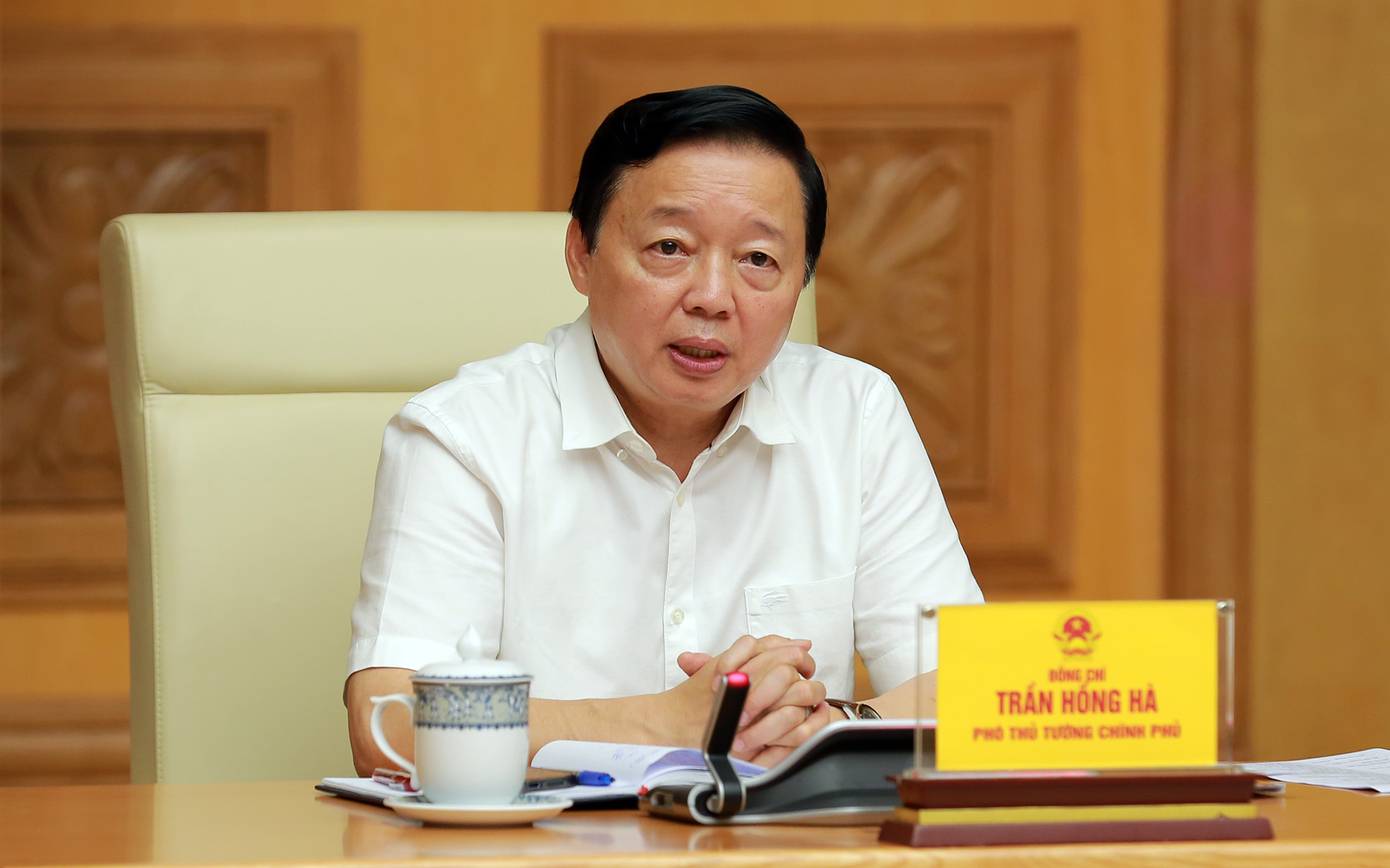 Phó Thủ tướng Trần Hồng Hà tại cuộc họp - Ảnh: VGP