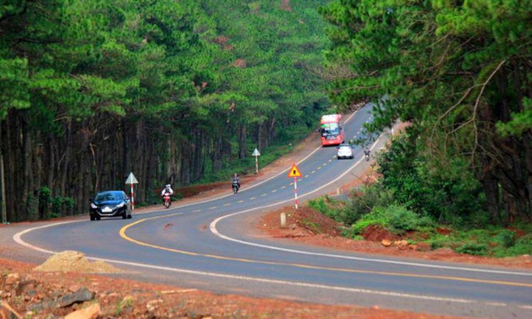 Cao tốc Gia Nghĩa - Chơn Thành là tuyến thuận lợi nhất để đi từ Tây Nguyên xuống Đông Nam Bộ, giải quyết được điểm nghẽn về hạ tầng giao thông.