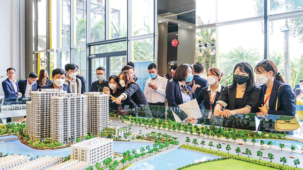 Giá nhà vẫn “nóng ran”