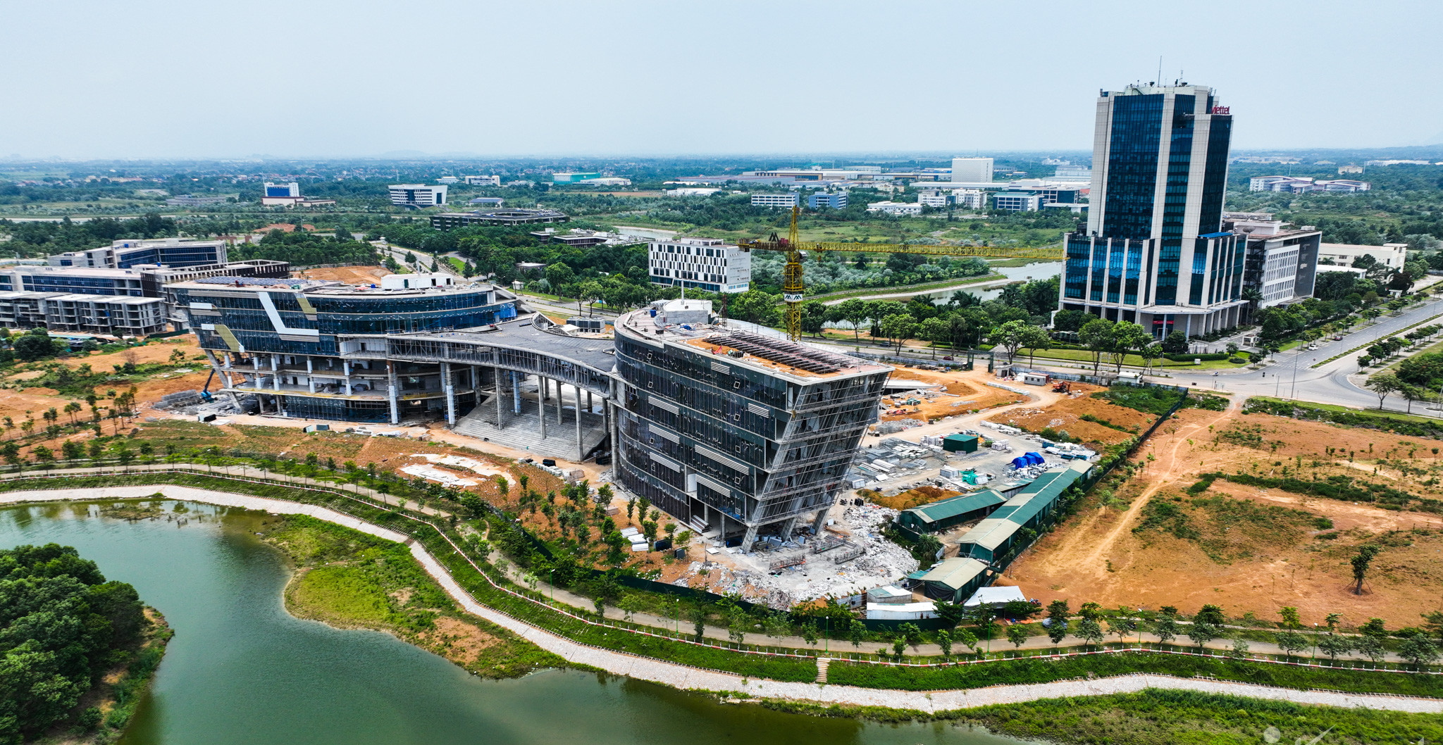 Một góc Khu công nghệ cao Hòa Lạc