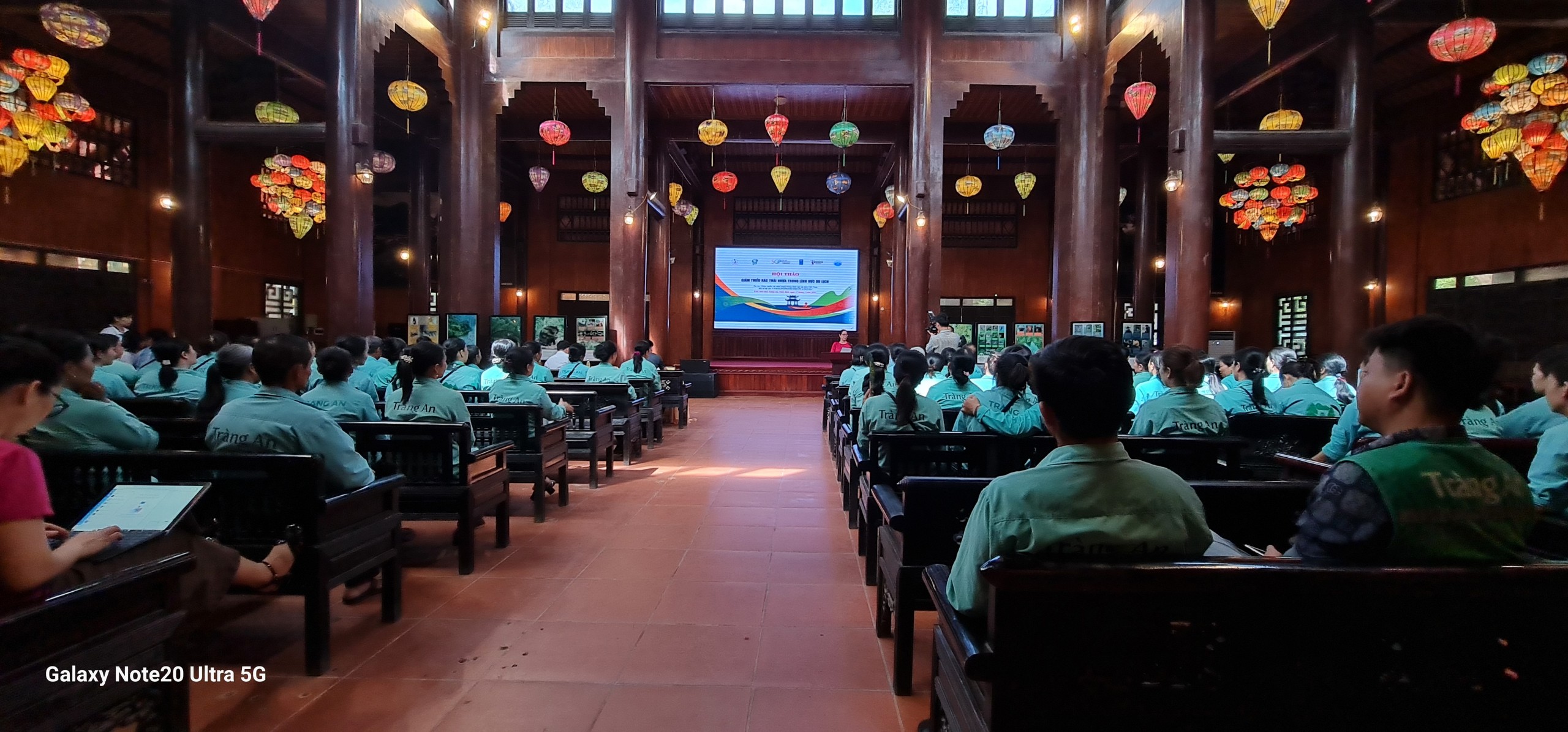 Hiệp hội du lịch Việt Nam giới thiệu về Bộ ti&ecirc;u ch&iacute; du lịch xanh.