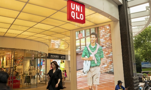 Uniqlo gặp khó ở Trung Quốc