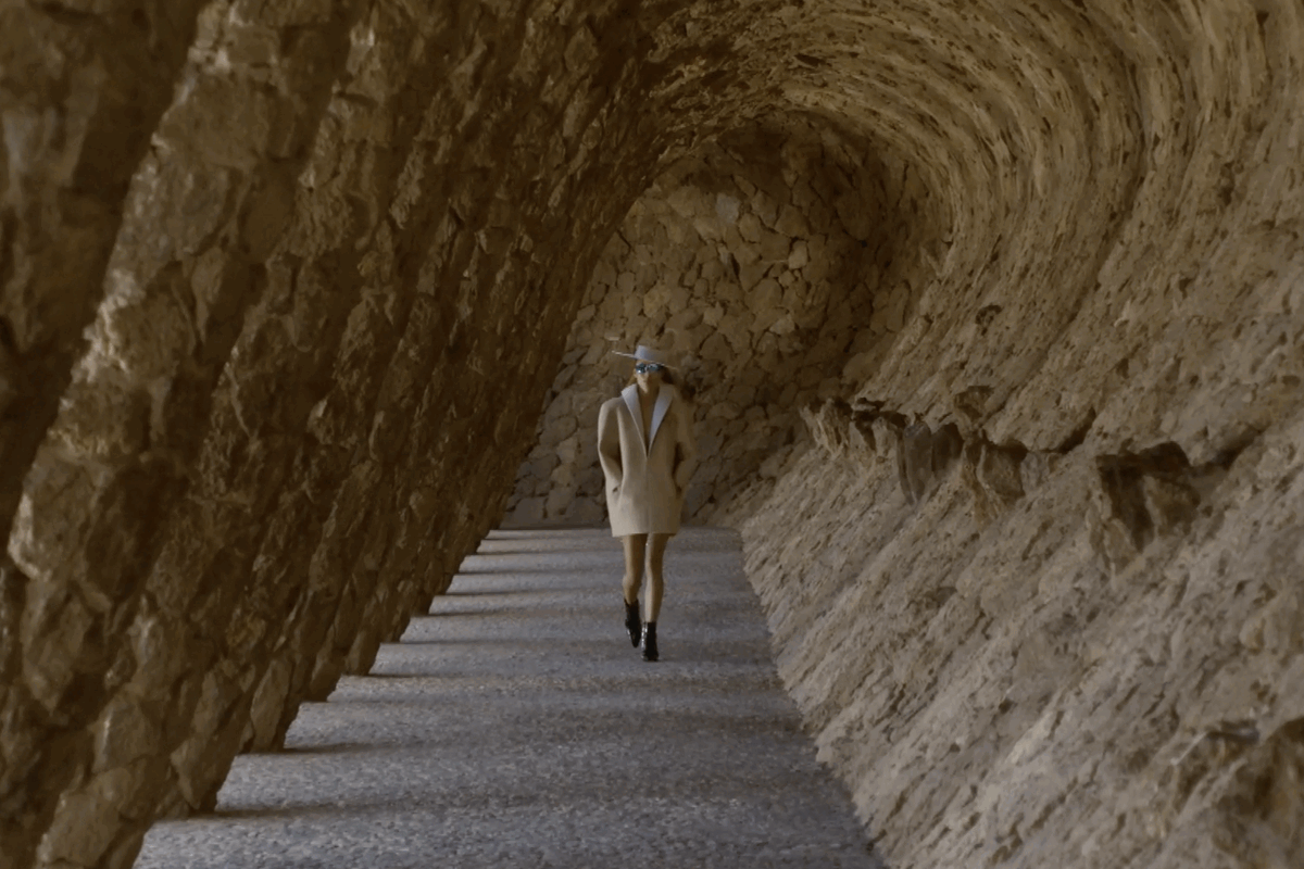 Bộ sưu tập Cruise 2025 của Louis Vuitton chọn Barcelona