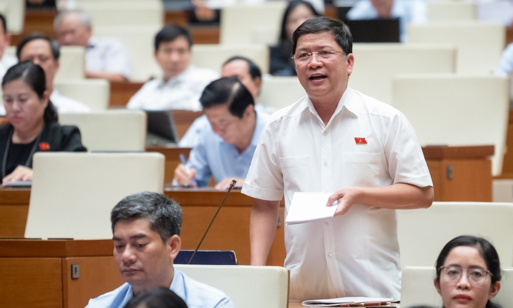 Đại biểu Tạ Văn Hạ - Ảnh: Quochoi.vn