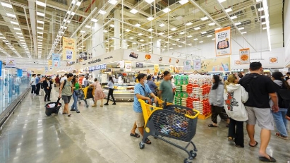 HCM City's retail sales of goods and services up 10% in 5M