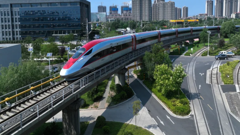 The projected North-South express railway to be evaluated.