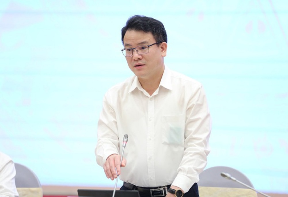 Thứ trưởng Trần Quốc Phương th&ocirc;ng tin về t&igrave;nh h&igrave;nh doanh nghiệp 5 th&aacute;ng đầu năm 2024 tại buổi họp b&aacute;o Ch&iacute;nh phủ thường kỳ th&aacute;ng 5-2024.