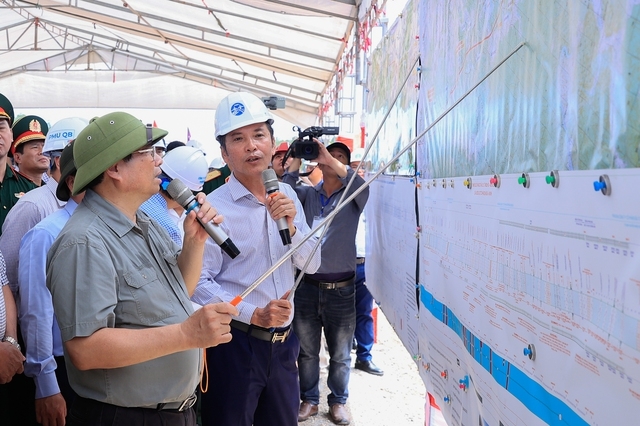 PM asks to complete expressway through Quang Binh before April 30, 2025