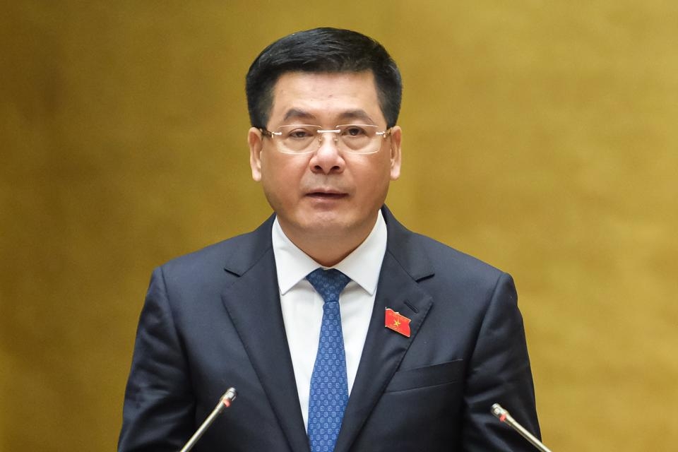 Bộ trưởng Bộ Công Thương Nguyễn Hồng Diên.