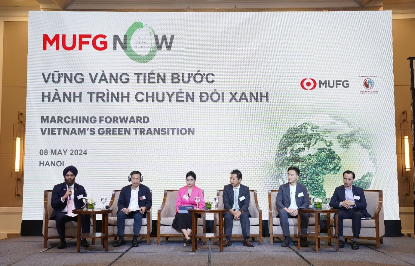 Đại diện lãnh đạo thuộc Bộ Tài nguyên & Môi trường và các nhà điều hành các công ty năng lượng và công nghệ hàng đầu đã chia sẻ những hiểu biết sâu sắc về các công nghệ chuyển đổi mới nhất và sự phù hợp với các mục tiêu của Việt Nam. 