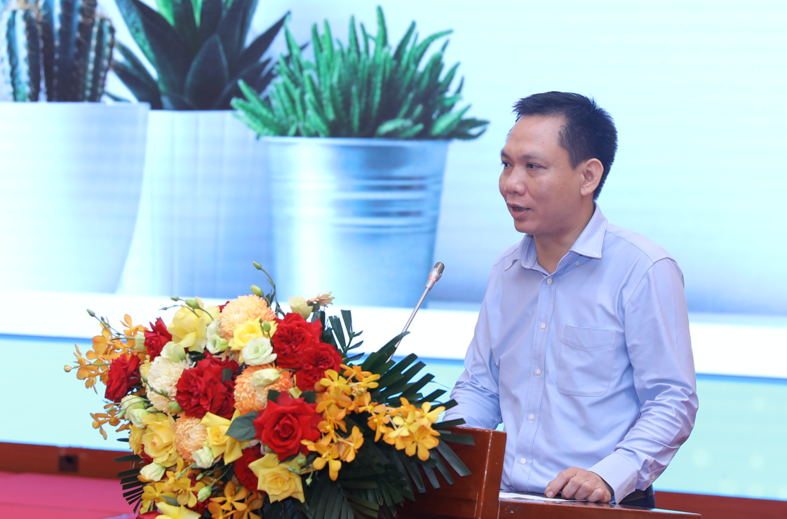 Ông Phan Thanh Hà, Giám đốc Quỹ Phát triển Doanh nghiệp nhỏ và vừa, chia sẻ tại Diễn đàn về cách thức tiếp cận nguồn vốn ưu đãi cho doanh nghiệp.