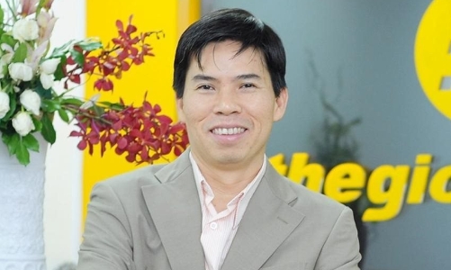 Chủ tịch MWG bán 2 triệu cổ phiếu sau nửa năm nói 