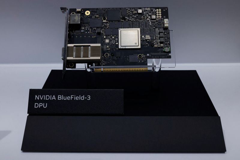 Nvidia hiện là cổ phiếu "con cưng" của Phố Wall - Ảnh: Reuters