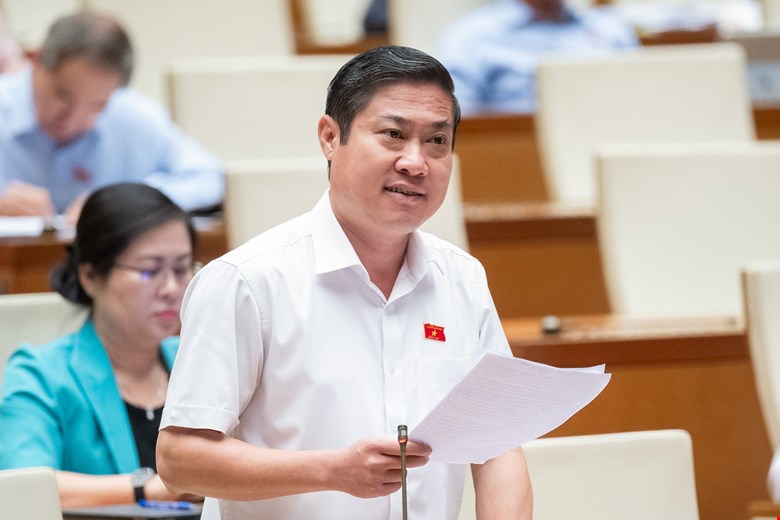 Đại biểu Phan Th&aacute;i B&igrave;nh, đo&agrave;n Quảng Nam.