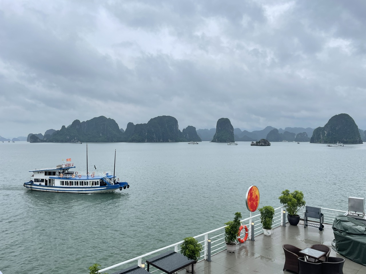 Vịnh Hạ Long 
