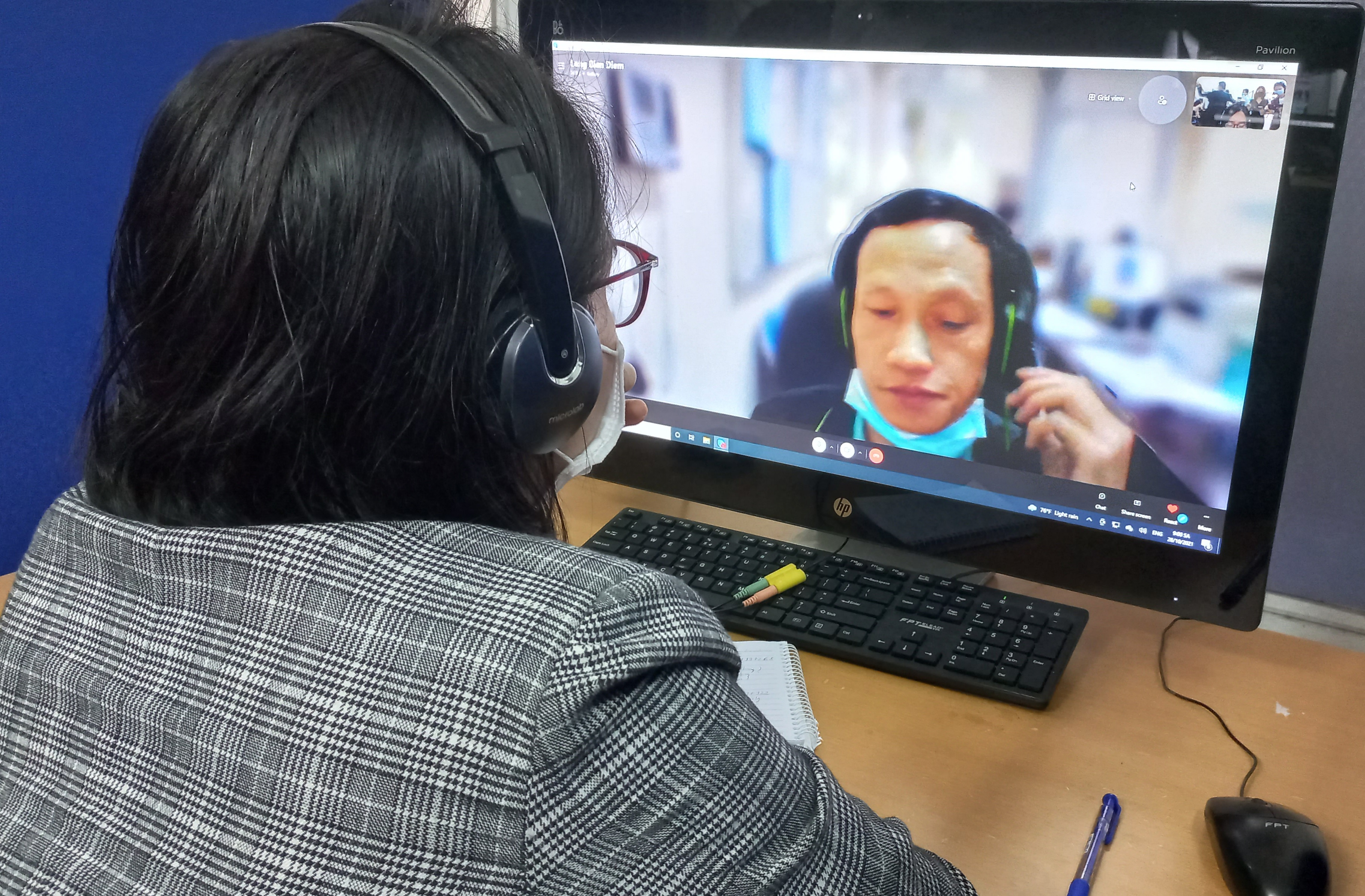 Doanh nghiệp phỏng vấn tuyển dụng lao động. Ảnh: Nhật Dương.