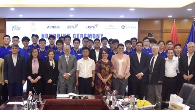 Airbus hợp tác phát triển nhân lực ngành hàng không vũ trụ Việt Nam