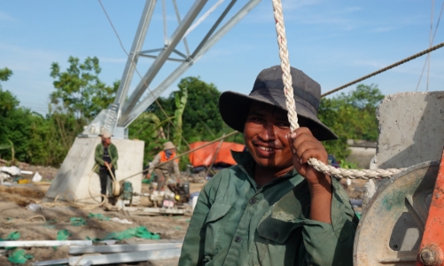 [Phóng sự ảnh]: Thi công đường dây 500kV mạch 3 giai đoạn 