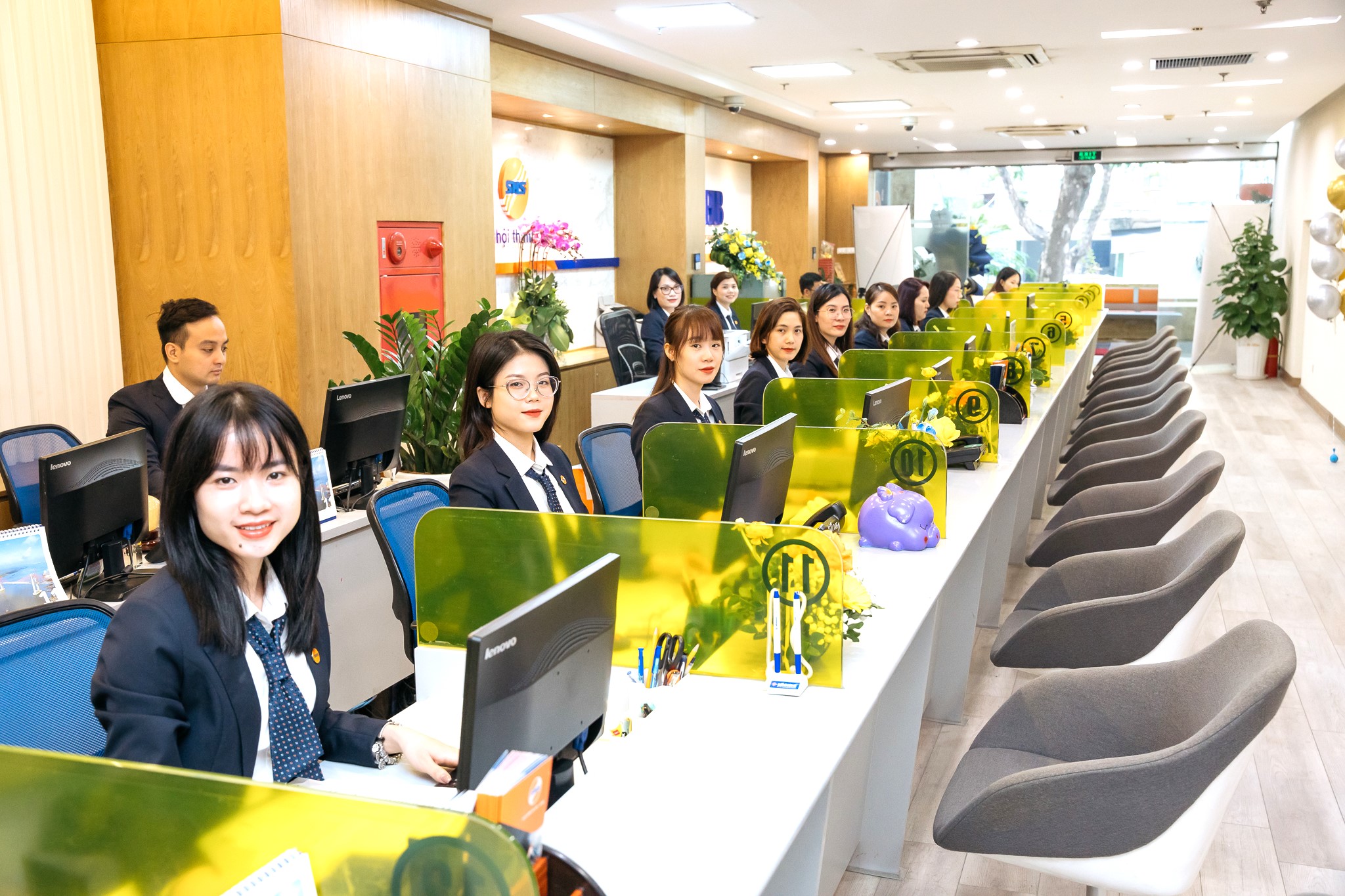 SHS định hướng trở thành công ty chứng khoán đa năng với chất lượng dịch vụ tiêu chuẩn hàng đầu.