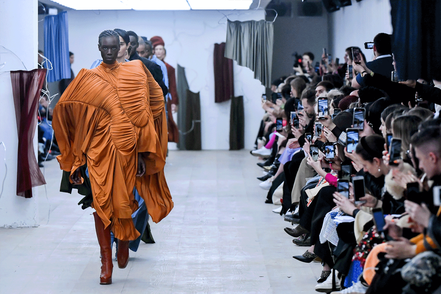 Sau gi&aacute; cả, t&iacute;nh bền vững đang trở th&agrave;nh một yếu tố quan trọng kh&aacute;c trong việc ra quyết định của người ti&ecirc;u d&ugrave;ng.