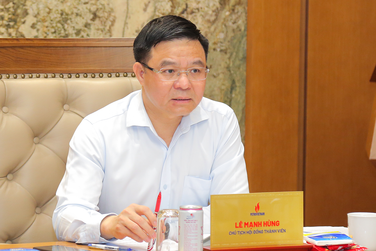 Chủ tịch HĐTV Petrovietnam Lê Mạnh Hùng phát biểu chỉ đạo.