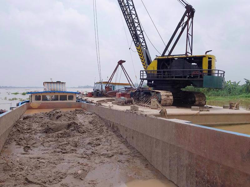 Vật liêu cát san lấp cho dự án thành phần 2 cao tốc Cao Lãnh - An Hữu đã cơ bản đáp ứng đủ.