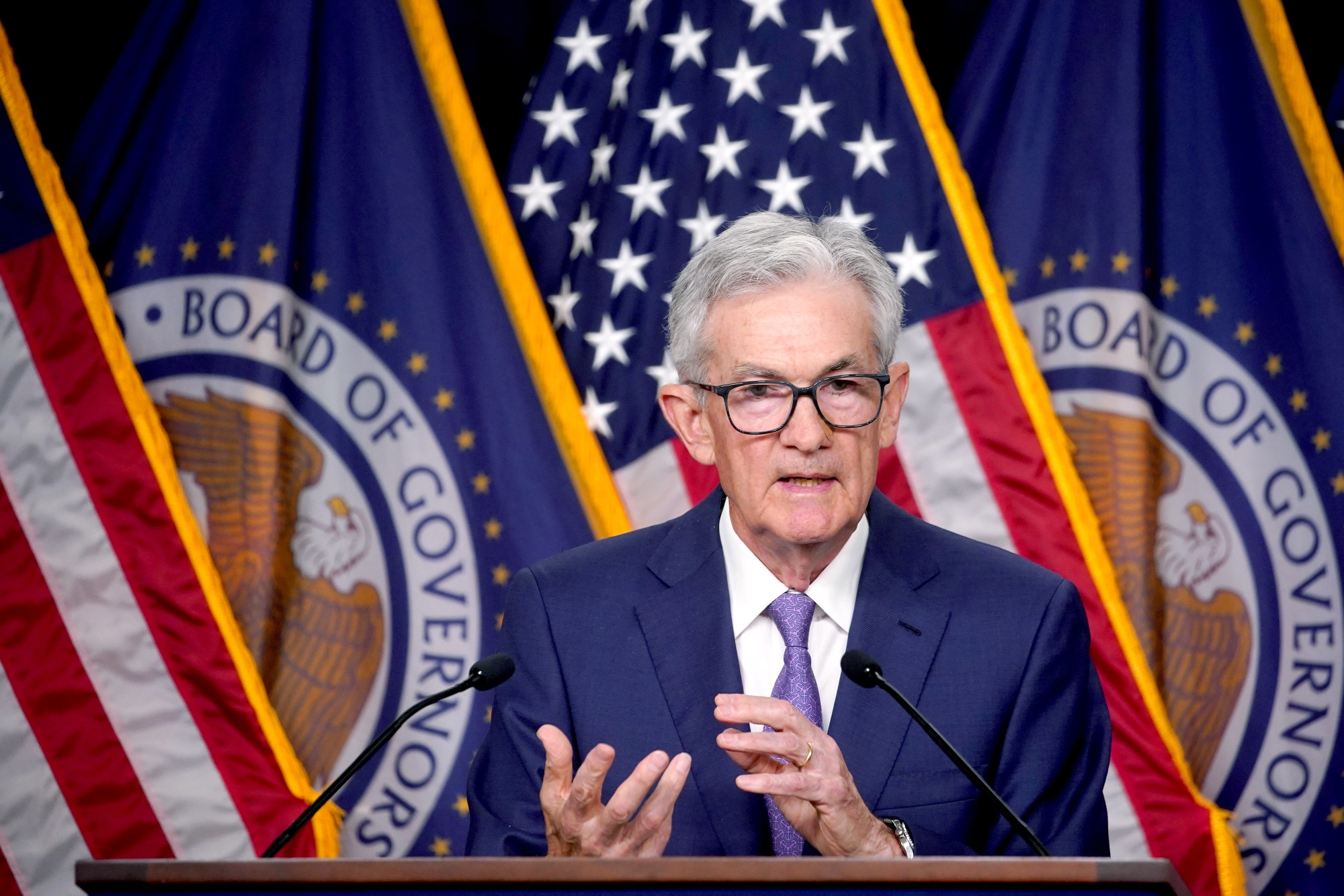 Chủ tịch Fed Jerome Powell tại cuộc họp báo ngày 12/6 - Ảnh: Bloomberg.