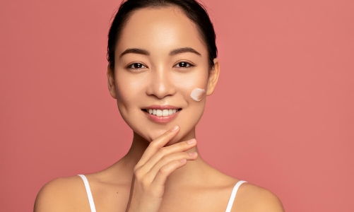 Những sản phẩm kem dưỡng mỏng nhẹ cho ngày hè 