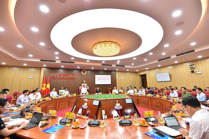 Quang cảnh buổi làm việc. Ảnh: MOET.