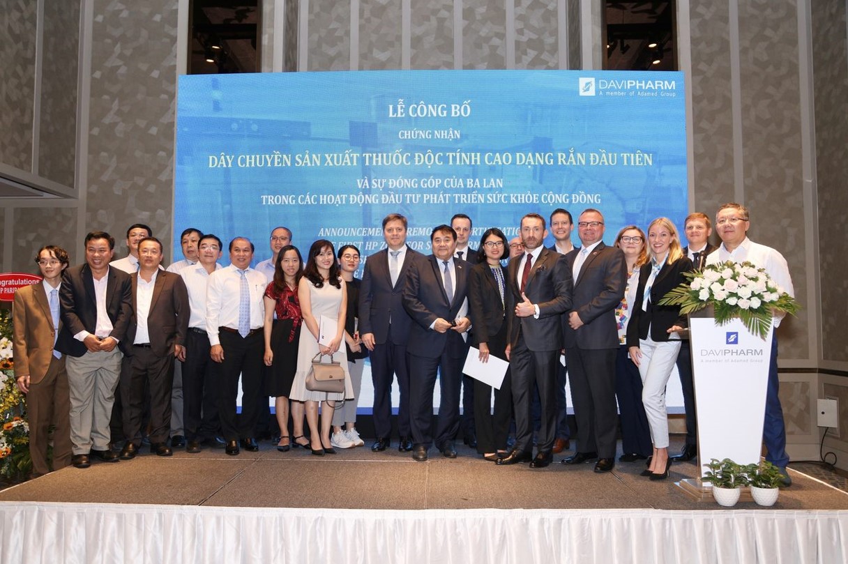 Lễ c&ocirc;ng bố Davipharm được cấp chứng nhận cho Khu sản xuất thuốc hoạt t&iacute;nh cao HP Zone đầu ti&ecirc;n tại Việt Nam.