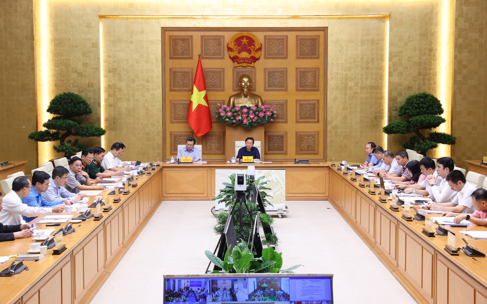 Quang cảnh cuộc họp - Ảnh: VGP