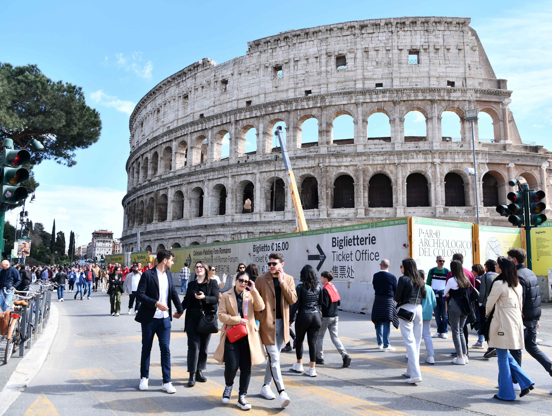 Do hiệu ứng EURO 2024 và Olympic Paris 2024, các nước châu Âu có khả năng đón nhiều khách Trung Quốc mùa hè này.