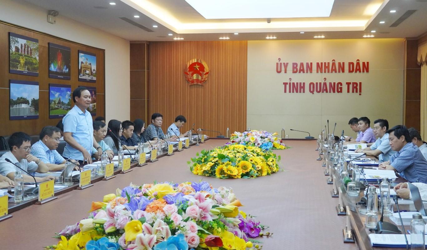 Toàn cảnh buổi làm việc.