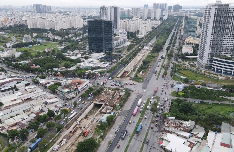 HCM City cuts time dealing with administrative procedures for public projects