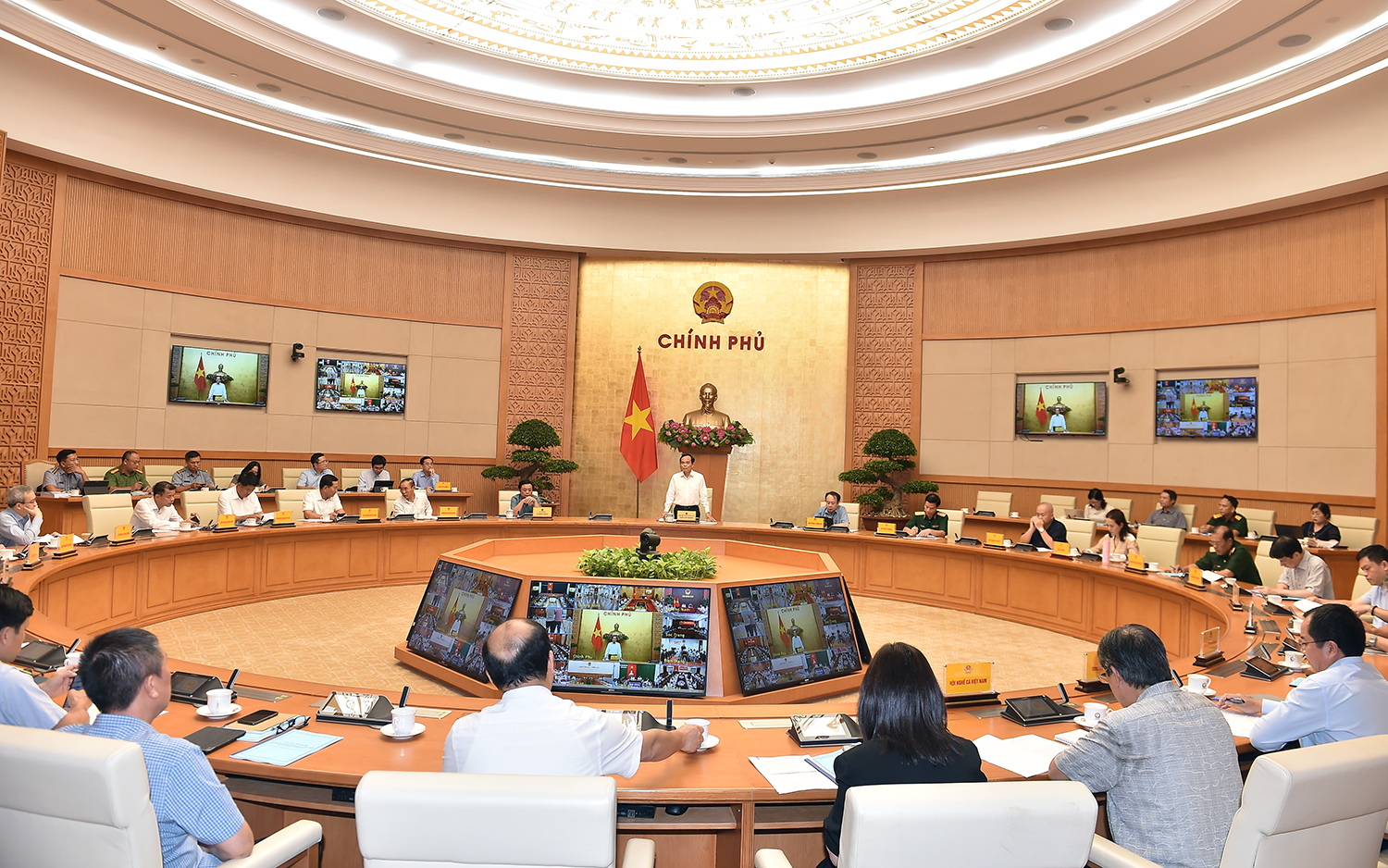 Quang cảnh cuộc họp - Ảnh: VGP