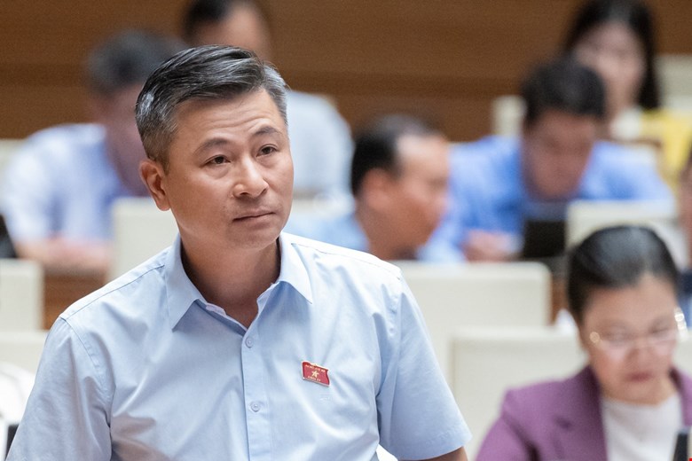 Đại biểu Nguyễn Phi Thường, đo&agrave;n TP. H&agrave; Nội. Ảnh: Quochoi.