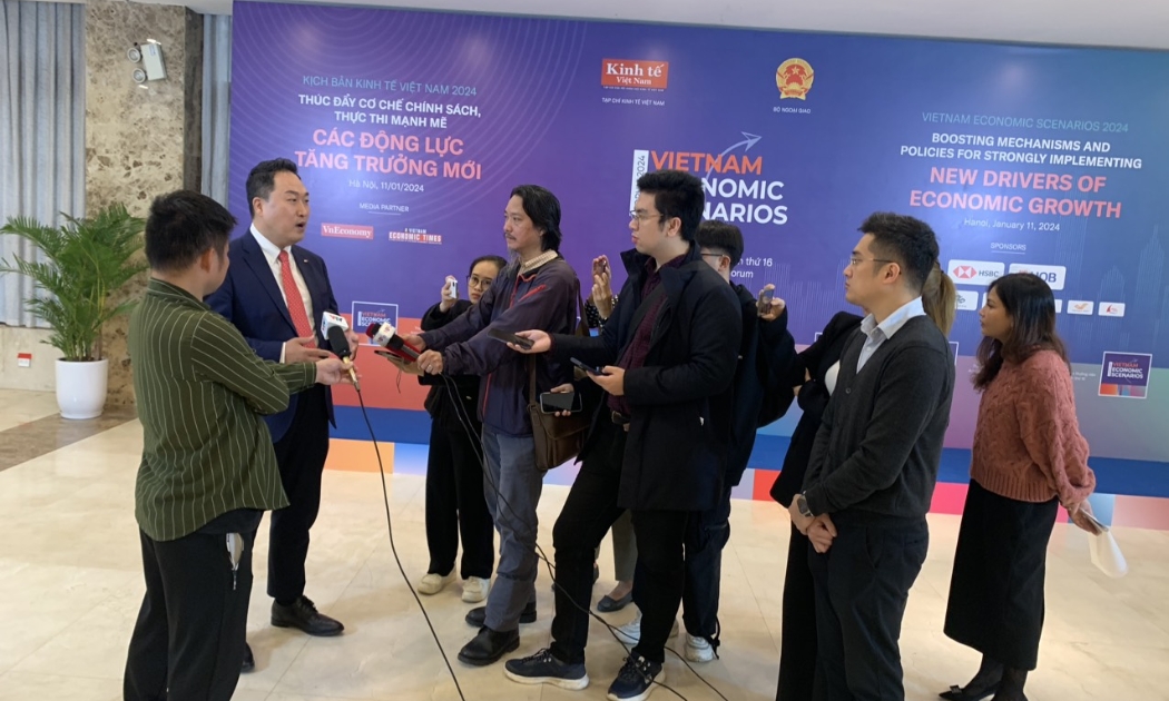 Tạp chí Kinh tế Việt Nam/VnEconomy luôn tiên phong tạo ra các diễn đàn thảo luận về giải pháp phát triển kinh tế.