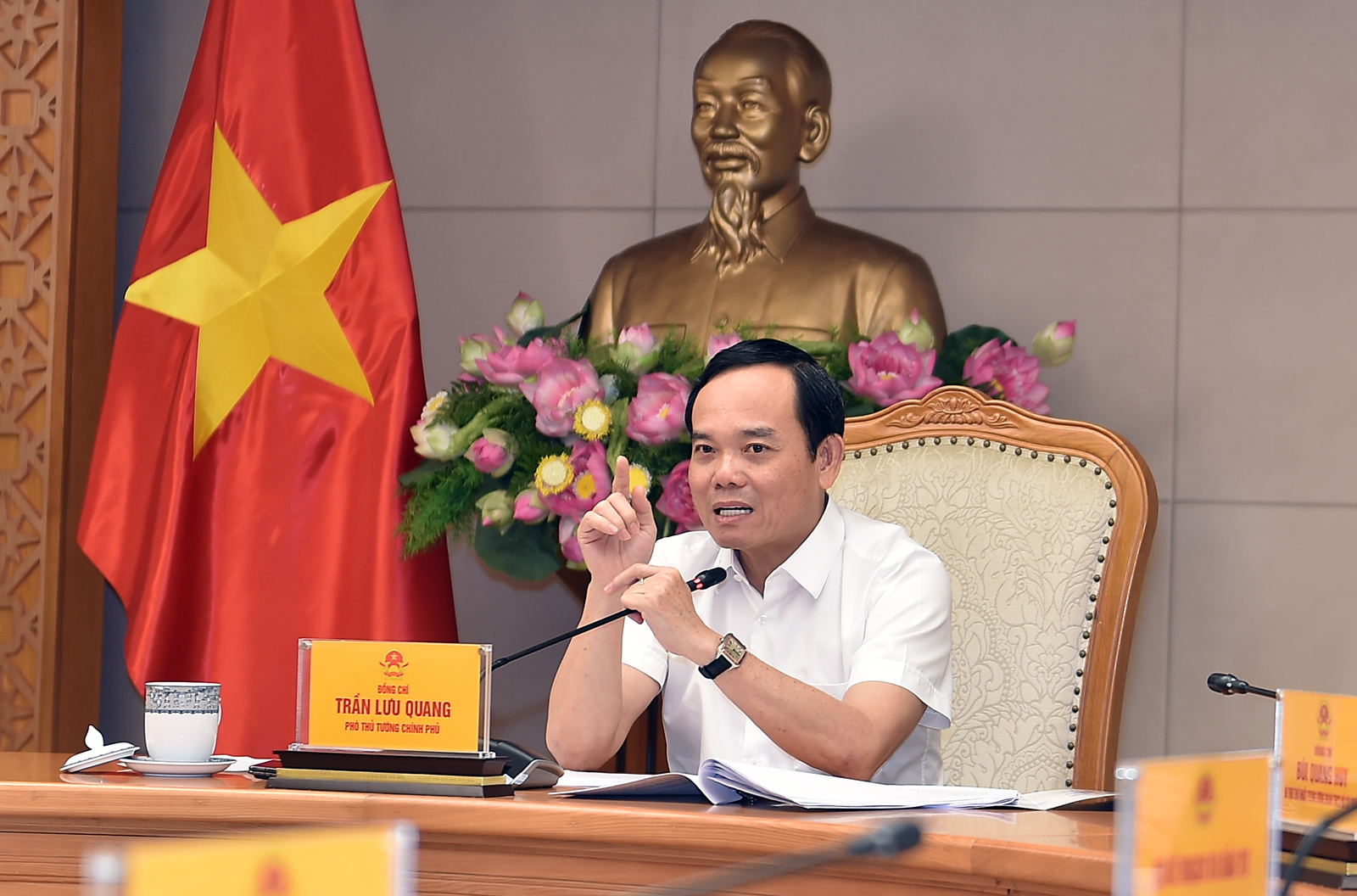  Phó Thủ tướng Trần Lưu Quang tại cuộc họp - Ảnh: VGP