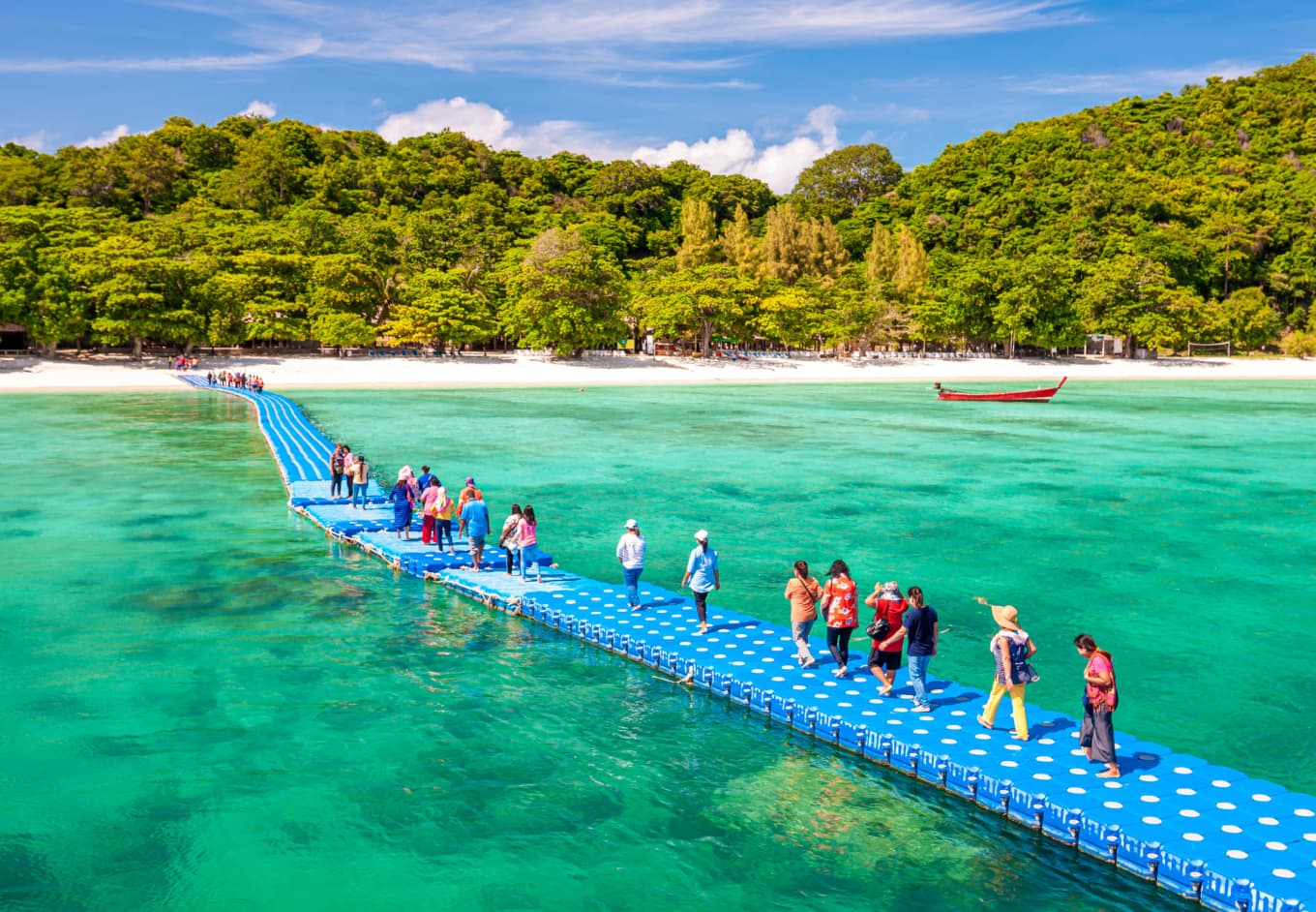 Phuket kỳ vọng đón ít nhất 120.000 lượt khách từ Việt Nam trong năm nay.