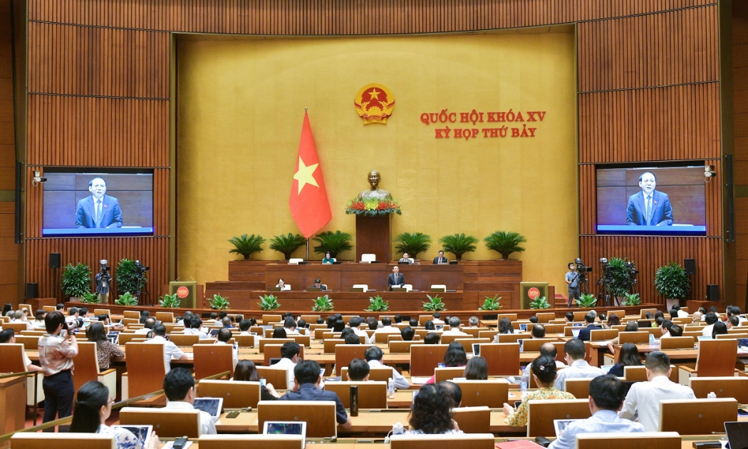 Quốc hội thảo luận về chủ trương đầu tư Chương trình mục tiêu quốc gia về phát triển văn hóa giai đoạn 2025 – 2035, ngày 19/6. Ảnh: Quochoi.