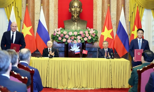 Việt Nam và Nga ký kết 11 văn kiện hợp tác