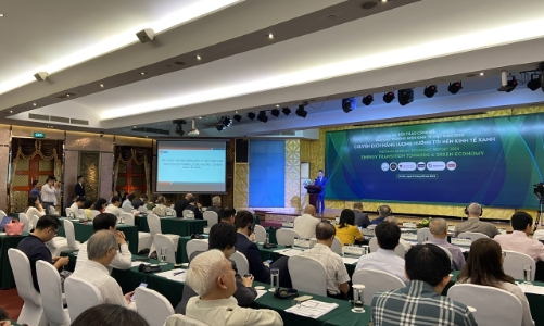 Mục tiêu tăng trưởng 6,5% khó đạt được trong năm 2024 dù kinh tế đã cải thiện tích cực